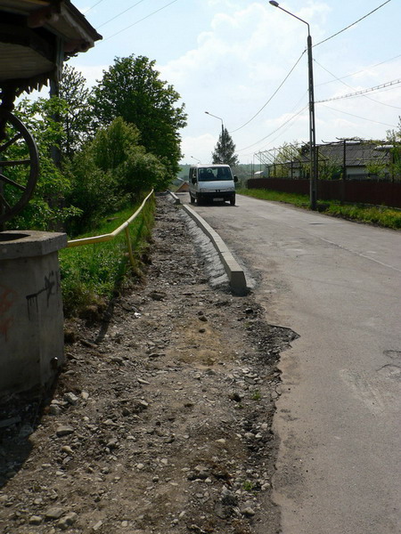 2 str. Caporal Popescu montat borduri 1.jpg